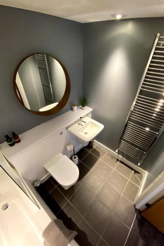Middlehaven Apartment - Tap to explore photos