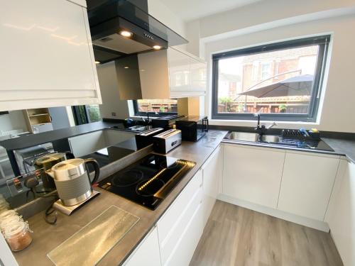Harbourside House - Great Location - Parking - 2 En-Suites - Sleeps 5 Plus 1 in 普爾鎮