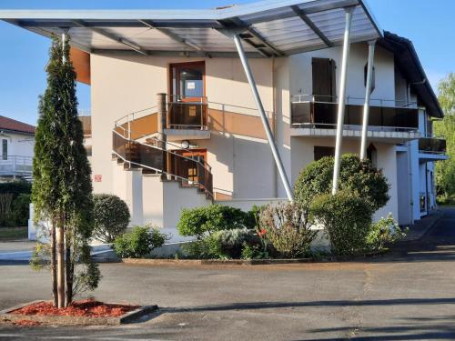 Logis Aurea Hotel - image 10