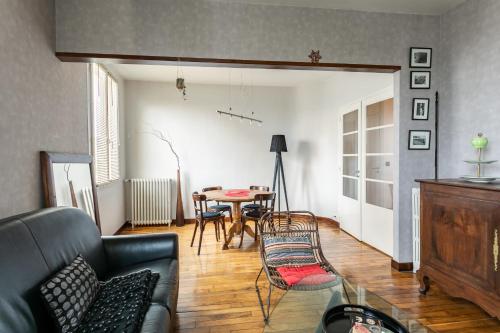 Le ZOLA 2 chambres proche centre & gare