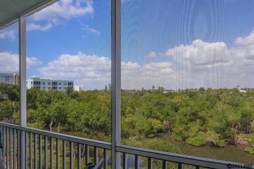 Captains Bay South 302 by Kathy Nesbit Vacations - image 6