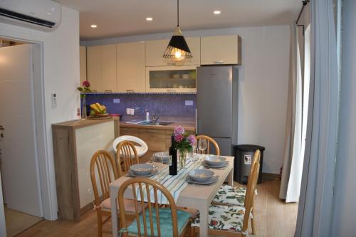 virtuve, NEW Holliday House Ardura in Stivan