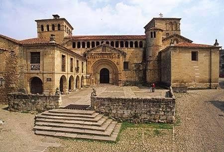 Apartamentos Santillana del Mar - image 7