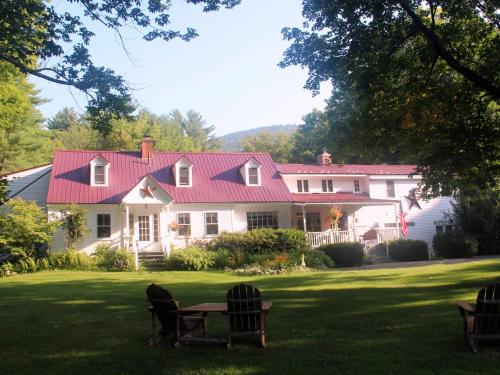 Buttonwood Inn on Mount Surprise