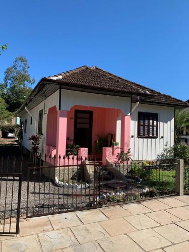 CASA TREIN - há 20 minutos do centro de Gramado - Rolante