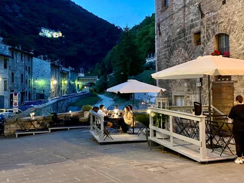 Comida y bebida, Red House in Gubbio