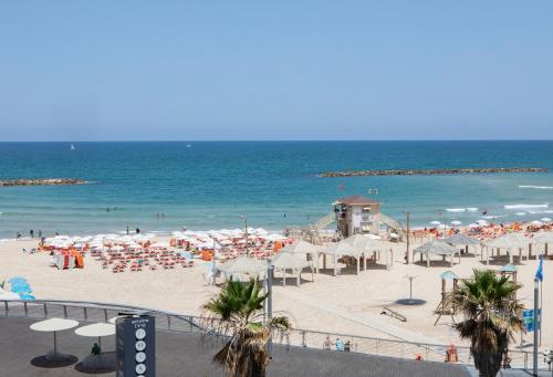 180 Boutique Hostel Room Type - Beach View - Dorm Mix Gender – 8 Guests