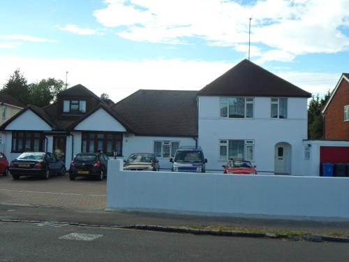 London Heathrow Guesthouse - Hillingdon