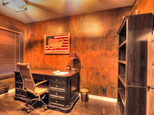 Many Lakes Cabin - image 10