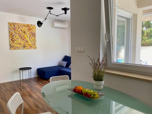 PRIVATE pool and Mediterranean garden apartment Mia - image 2