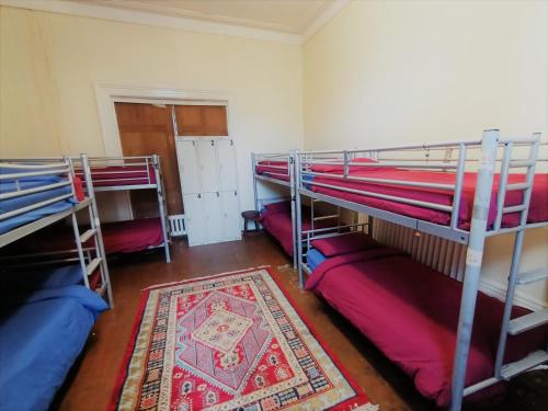 Embassie Backpackers - image 11