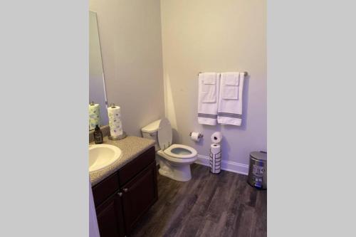 Smart Modern Contemporary 1 Bedroom 1 Bathroom Apt.