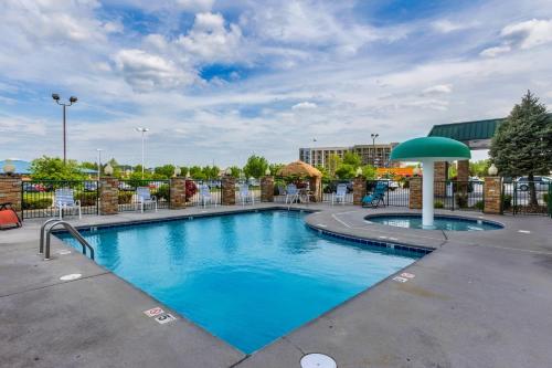 Park Grove Inn in Pigeon Forge, USA