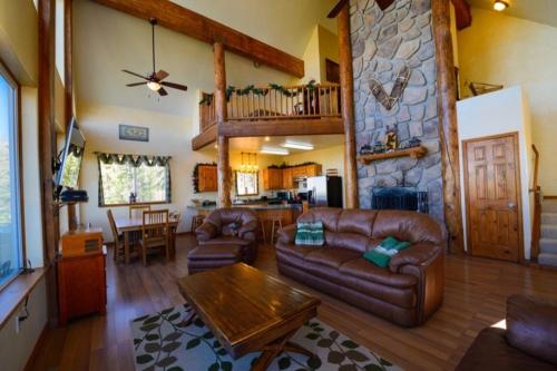 Let`s Play Chalet - image 6
