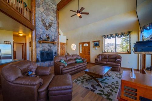 Let`s Play Chalet - image 9