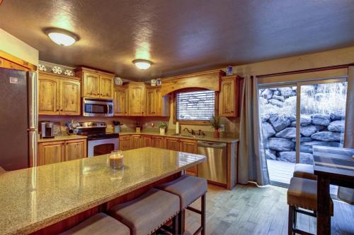 511 Vasels - Town Home - image 6