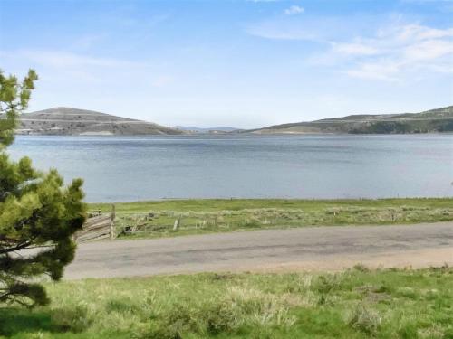 Mel`s Place Panguitch Lakeside cabin - main image