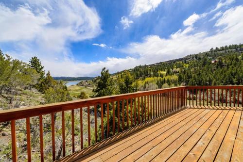 Scenic Panguitch Lake Cabin - image 11