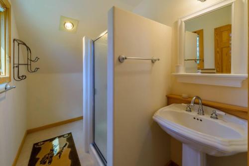 Bristlecone Cabin - image 12