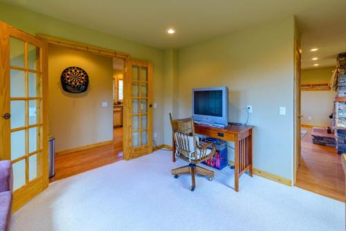 Bristlecone Cabin - image 3