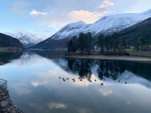 ทัศนียภาพ, Stryn Crystal Apartments - Waterfront Apartment in สตริน