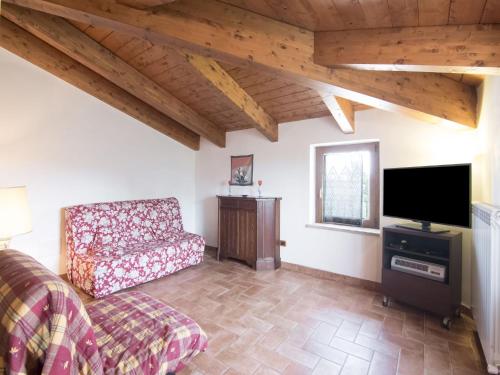 Sunny Apartment in Assisi with Garden and Terrace