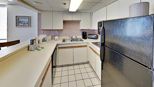 Sands Ocean 1640 Oceanfront Condo near popular Shore Drive - image 8