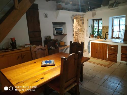 Maison de campagne gîte à louer Bois de Cessenon