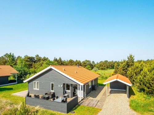 8 person holiday home in Ulfborg