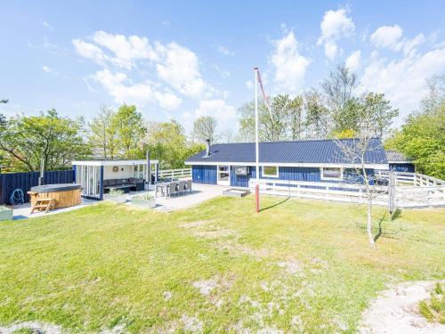 Holiday home Henne L in Henne Strand