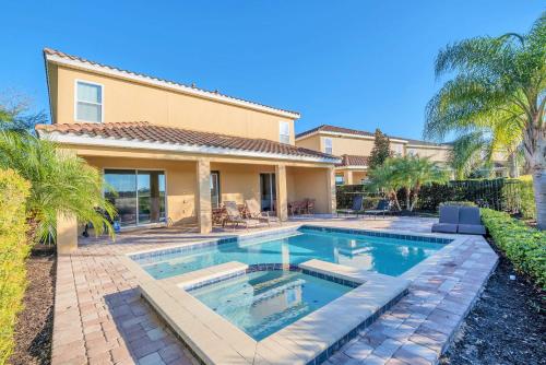 10BR Luxury Mansion - Family Resort - Private Pool Hot Tub and Games Room! - image 4