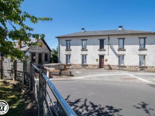 Gîte Messeix, 4 pièces, 7 personnes - FR-1-630-8 gîte à louer Messeix