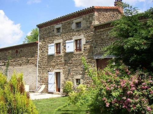 Gîte Condat-lès-Montboissier, 3 pièces, 4 personnes - FR-1-630-56 gîte à louer Guimot