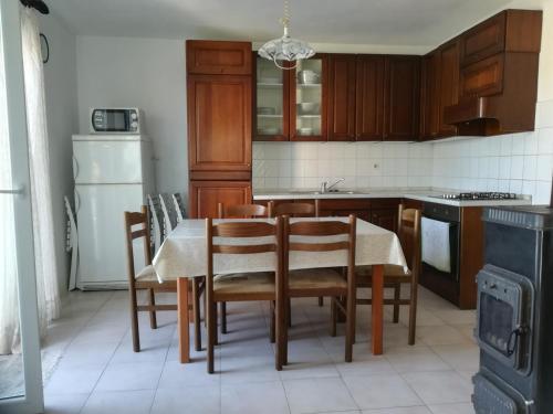 Apartment with sea viev - 20 m from sea - image 3