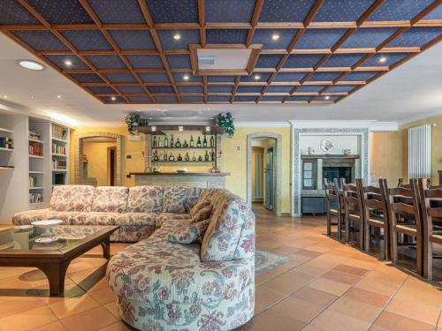Elegant villa in the hills of Tortoreto with a garden gîte à louer Colle Luna