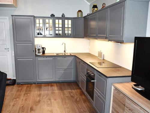 Fasiliti, 6 person holiday home in VATNE in Geiranger