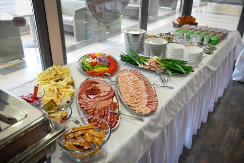 อาหารและเครื่องดื่ม, Campus Hotel in เดเบรเซน