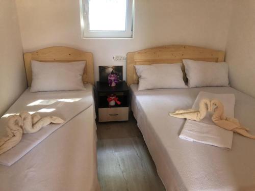 Cabana Elyana Mraconia in เทอร์นูเซเวอริน