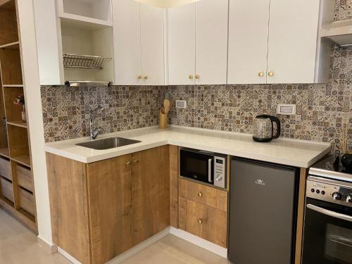 RyLux Suits in Ramallah