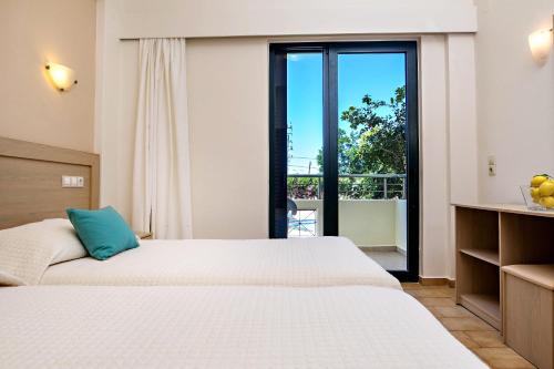 Lefka Apartments in Theriso