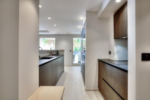 Luxury apartment with balcony, Cannes city center - 주방