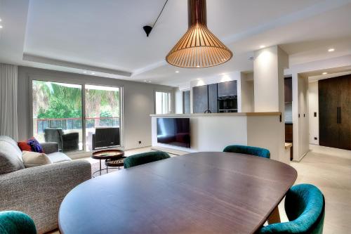 Luxury apartment with balcony, Cannes city center - 주방