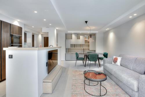 Luxury apartment with balcony, Cannes city center - 주방