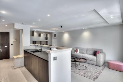 Luxury apartment with balcony, Cannes city center - 주방