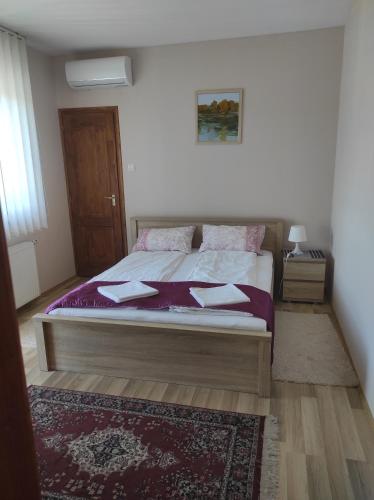 Maros Vendeghaz in Morahalom