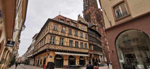 New Duplex de charme au pied de la Cathédrale Carré d'or, Strasbourg