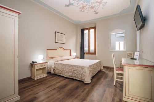 2 twin beds