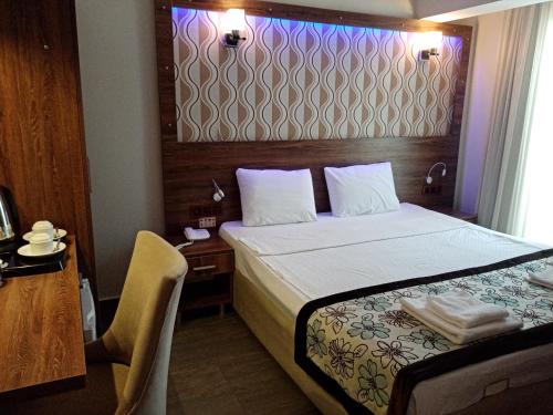 Dolphin Apart Hotel - main image