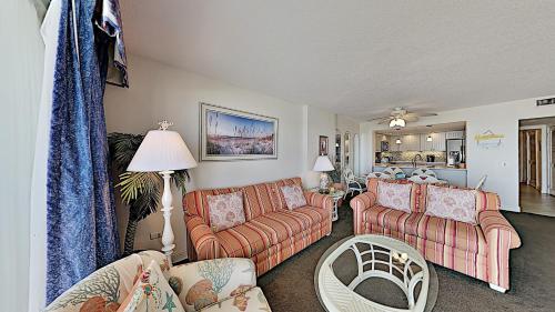 Ocean Creek South Tower KK9 2BR 2BA Oceanfront Condo - image 10