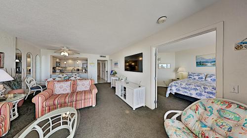 Ocean Creek South Tower KK9 2BR 2BA Oceanfront Condo - image 12